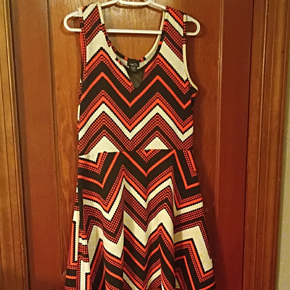 Rue21 Black, Red, and White Chevron Mini Dress